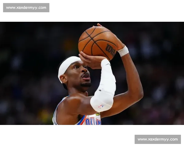 美国球迷神还原亚历山大:每招都像本尊复制 美国球迷神还原亚历山大:每招都像本尊复制